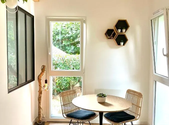 住宿加早餐酒店 Haritzaga D'hote Terrasse & Jardin Prive 4*