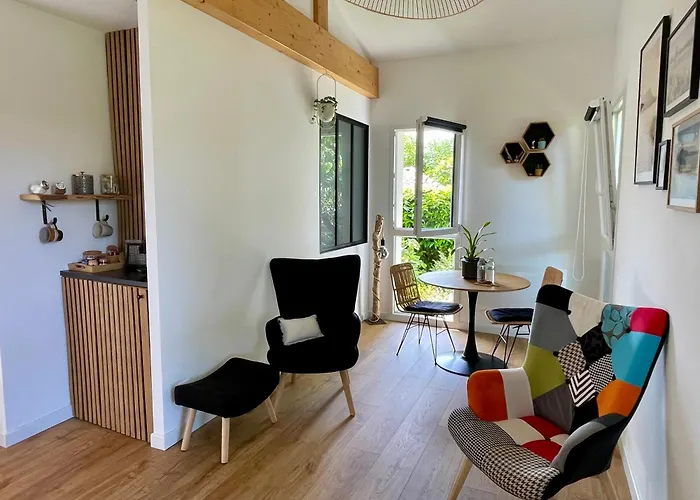 Haritzaga D'hote Terrasse & Jardin Prive 住宿加早餐酒店 4*